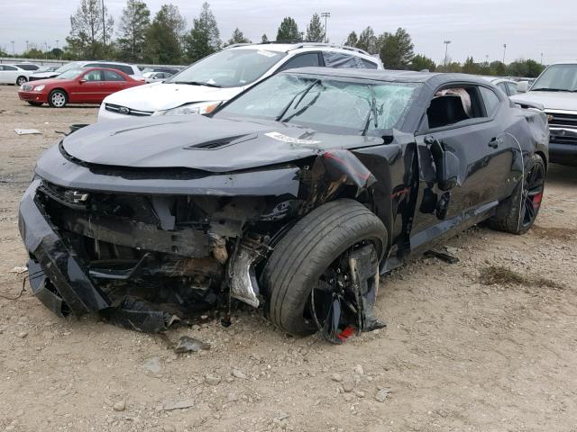 1G1FG1R77J0143145 - 2018 CHEVROLET CAMARO SS BLACK photo 2