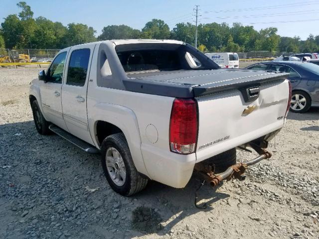 3GNFK220X9G252819 - 2009 CHEVROLET AVALANCHE WHITE photo 3