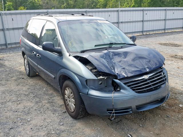 1A4GJ45R17B155823 - 2007 CHRYSLER TOWN & COU GREEN photo 1