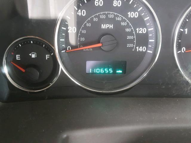 1J8HH48K06C367179 - 2006 JEEP COMMANDER GOLD photo 8