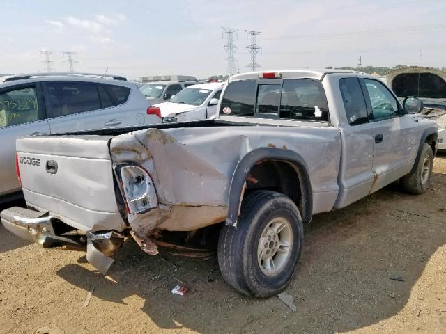 1B7GL22X4XS316446 - 1999 DODGE DAKOTA SILVER photo 4