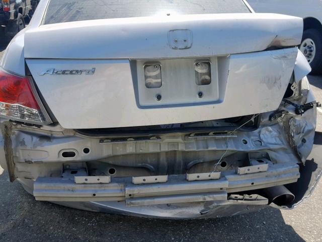 1HGCP2F47AA147315 - 2010 HONDA ACCORD LXP SILVER photo 9