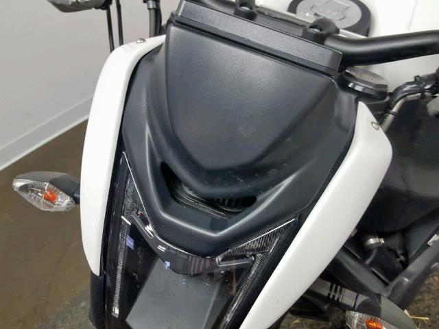 546BBAG2XEE000164 - 2014 EBR 1190SX WHITE photo 17