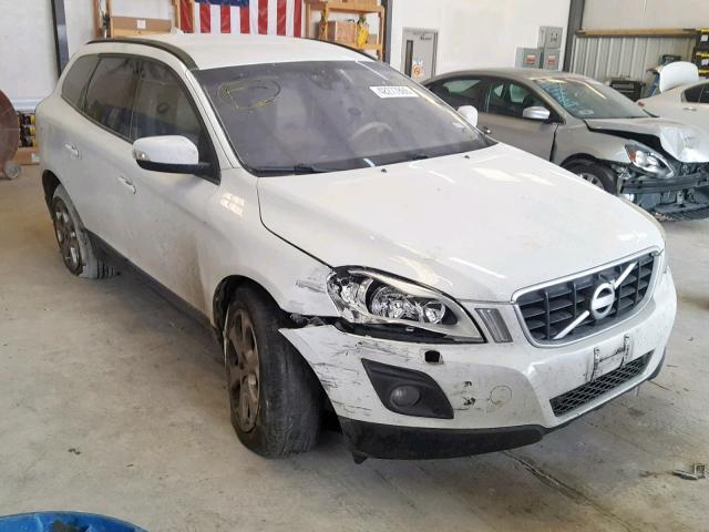 YV4982DL8A2108868 - 2010 VOLVO XC60 3.2 WHITE photo 1