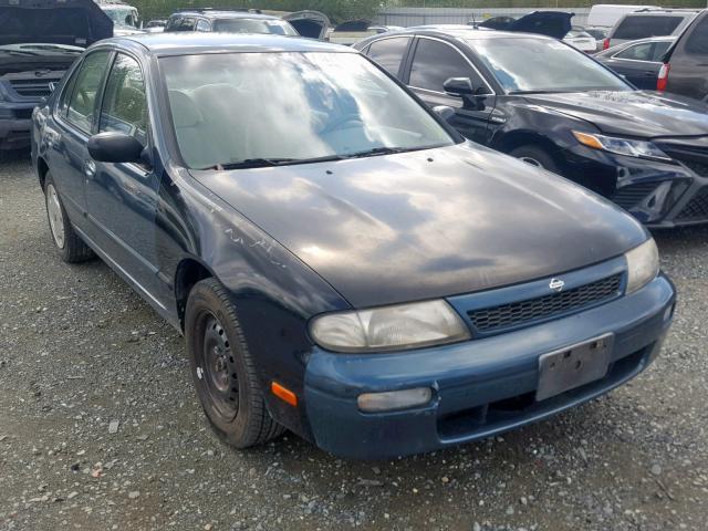 1N4BU31F1PC210851 - 1993 NISSAN ALTIMA XE GREEN photo 1