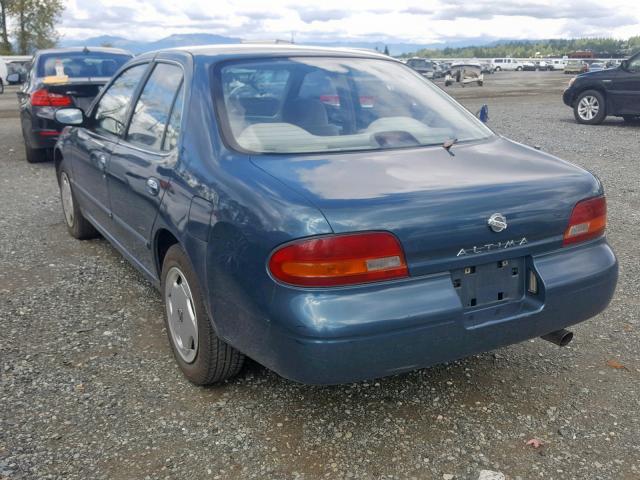 1N4BU31F1PC210851 - 1993 NISSAN ALTIMA XE GREEN photo 3