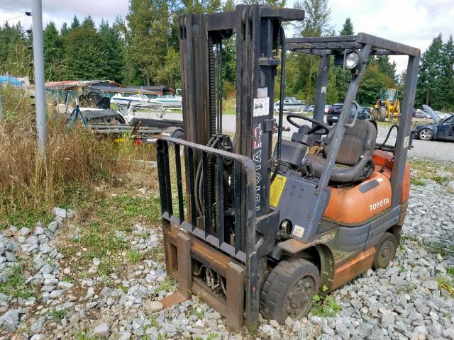 77850 - 1999 TOYOTA FORKLIFT ORANGE photo 2