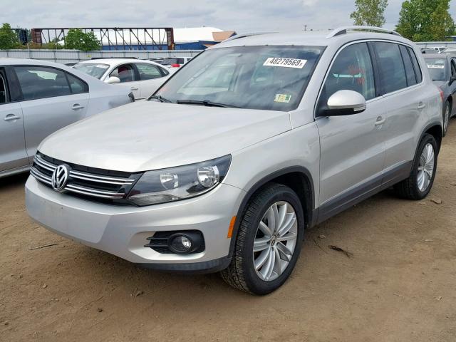 WVGBV7AX9CW580196 - 2012 VOLKSWAGEN TIGUAN S SILVER photo 2