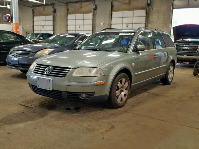 WVWWH63B43E173515 - 2003 VOLKSWAGEN PASSAT GLX GREEN photo 2