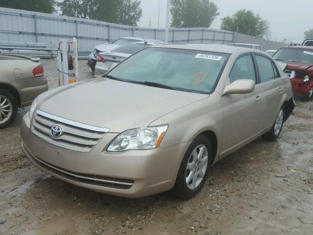 4T1BK36B45U027842 - 2005 TOYOTA AVALON XL BEIGE photo 2