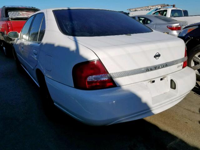 1N4DL01D01C201980 - 2001 NISSAN ALTIMA XE WHITE photo 3