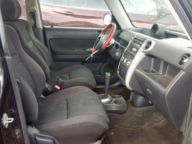 JTLKT324X40130881 - 2004 TOYOTA SCION XB შავი ფოტო 5