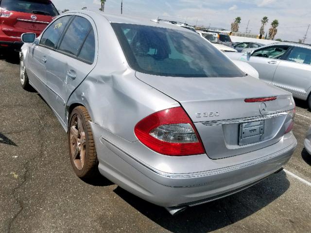 WDBUF56XX9B434458 - 2009 MERCEDES-BENZ E 350 SILVER photo 3