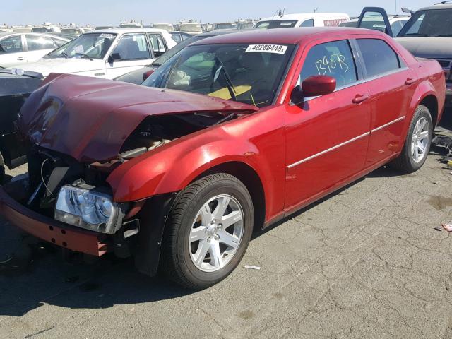 2C3KA53G57H858778 - 2007 CHRYSLER 300 TOURIN RED photo 2