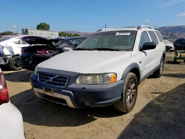 YV4SZ592561235641 - 2006 VOLVO XC70 WHITE photo 2