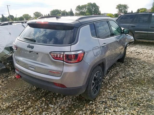 3C4NJDDB5KT681977 - 2019 JEEP COMPASS TR GRAY photo 4