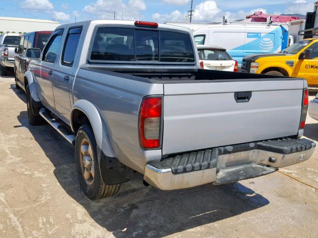 1N6ED27T4YC376620 - 2000 NISSAN FRONTIER C SILVER photo 3