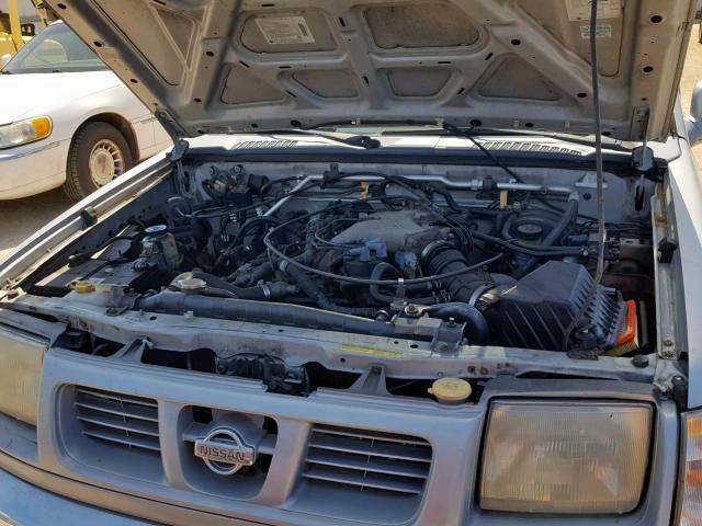 1N6ED27T4YC376620 - 2000 NISSAN FRONTIER C SILVER photo 7