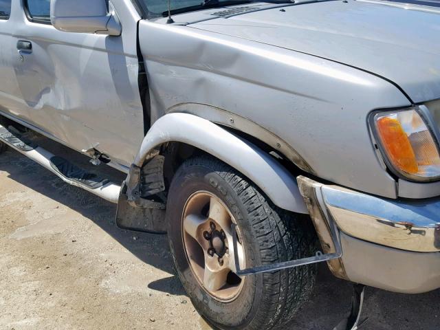 1N6ED27T4YC376620 - 2000 NISSAN FRONTIER C SILVER photo 9