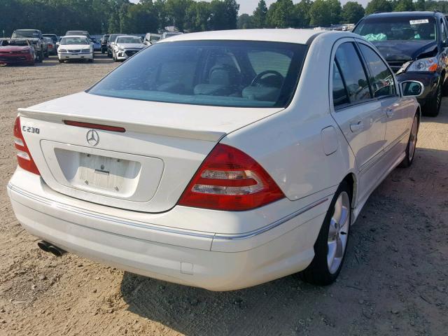 WDBRF52H47F919723 - 2007 MERCEDES-BENZ C 230 WHITE photo 4