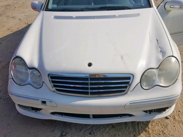 WDBRF52H47F919723 - 2007 MERCEDES-BENZ C 230 WHITE photo 7