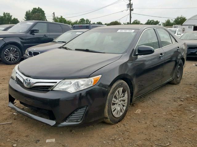 4T1BD1FK7EU138951 - 2014 TOYOTA CAMRY HYBR BLACK photo 2