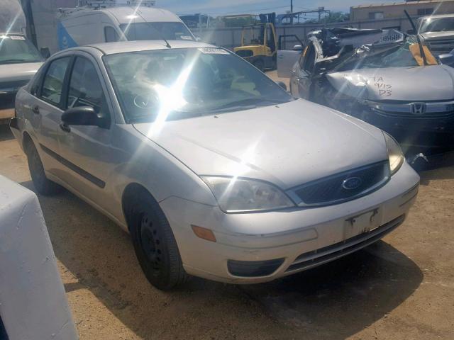 1FAFP34N56W181508 - 2006 FORD FOCUS ZX4 SILVER photo 1