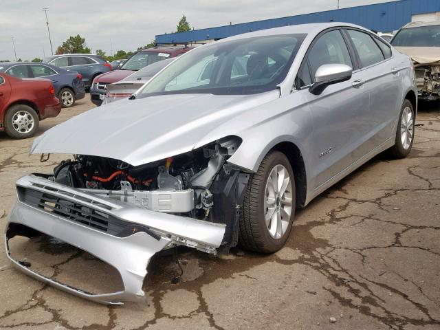 3FA6P0LU3KR197386 - 2019 FORD FUSION SE SILVER photo 2