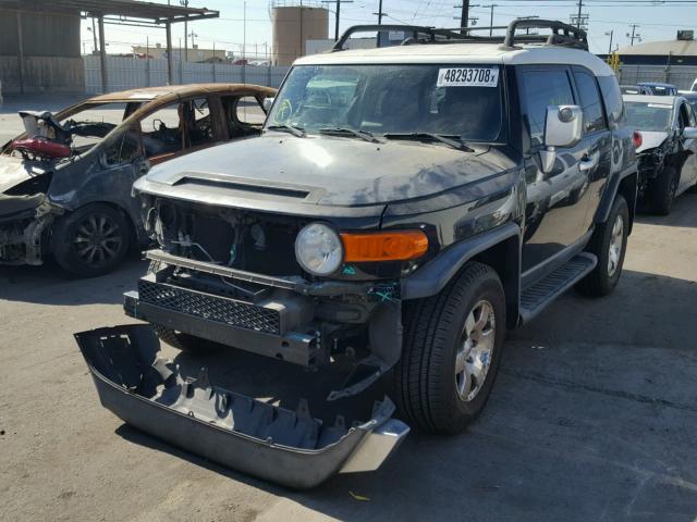 JTEBU11F670046671 - 2007 TOYOTA FJ CRUISER BLACK photo 2