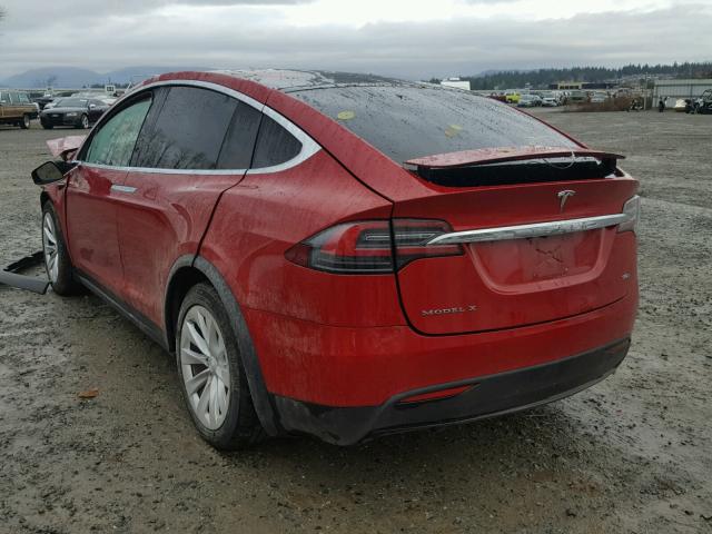 5YJXCBE2XHF034343 - 2017 TESLA MODEL X RED photo 3