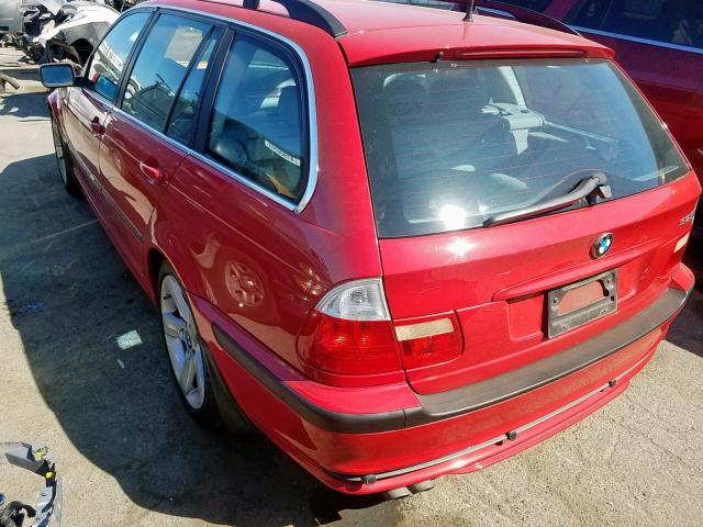 WBAEN334X4PC13638 - 2004 BMW 325 IT RED photo 3