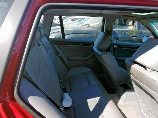 WBAEN334X4PC13638 - 2004 BMW 325 IT RED photo 6