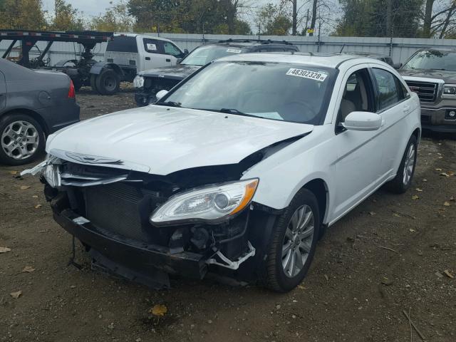 1C3BC1FG1BN580993 - 2011 CHRYSLER 200 TOURIN WHITE photo 2