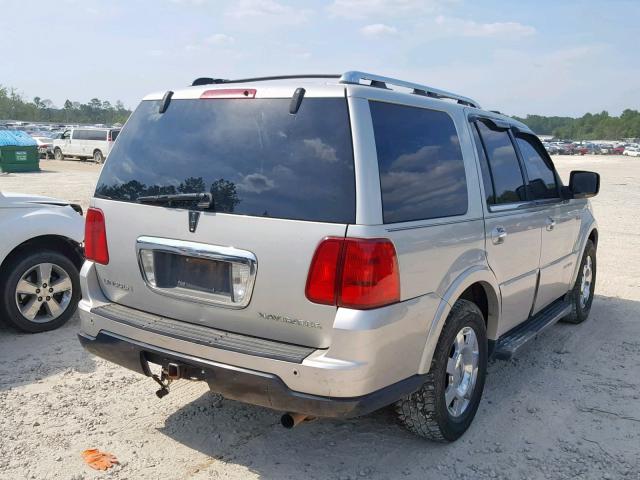 5LMFU28556LJ04915 - 2006 LINCOLN NAVIGATOR SILVER photo 4