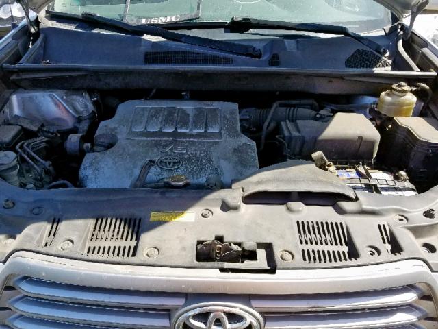 JTEES41A382028403 - 2008 TOYOTA HIGHLANDER SILVER photo 7