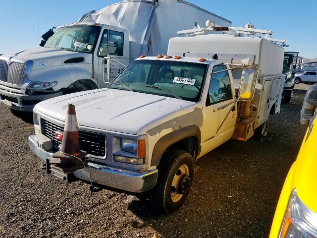 1GDJK34J6XF100142 - 1999 GMC SIERRA K35 WHITE photo 2