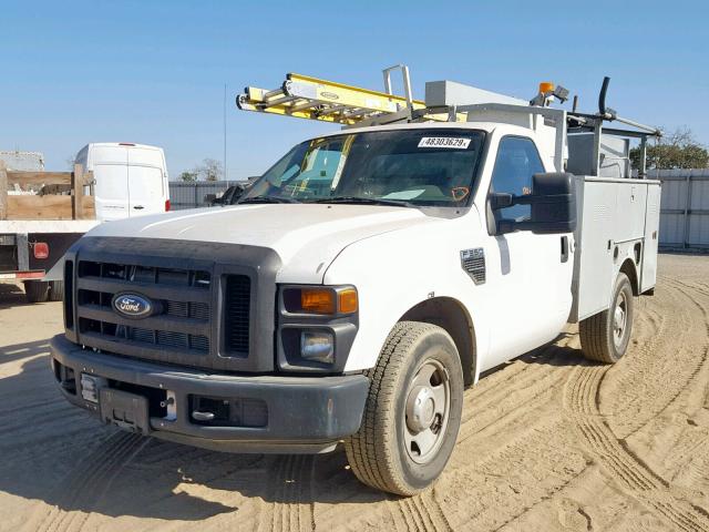 1FTWF30538EA29450 - 2008 FORD F350 SRW S WHITE photo 2