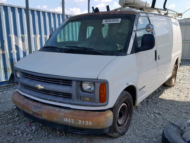 1GCFG25W2Y1124551 - 2000 CHEVROLET EXPRESS G2 WHITE photo 2