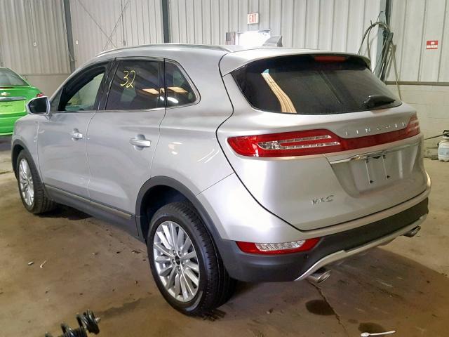 5LMCJ1D96KUL50083 - 2019 LINCOLN MKC SILVER photo 3