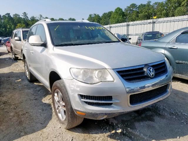WVGBE77L28D075124 - 2008 VOLKSWAGEN TOUAREG 2 SILVER photo 1