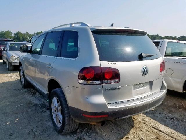 WVGBE77L28D075124 - 2008 VOLKSWAGEN TOUAREG 2 SILVER photo 3