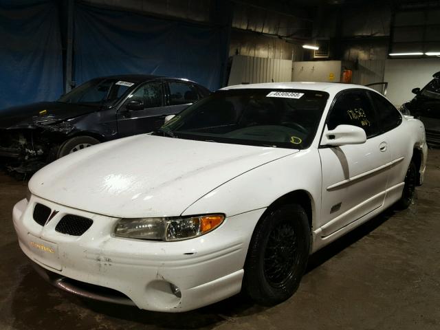 1G2WR1219XF210653 - 1999 PONTIAC GRAND PRIX WHITE photo 2