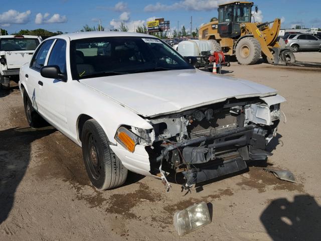 2FAFP71V38X114361 - 2008 FORD CROWN VICT WHITE photo 1