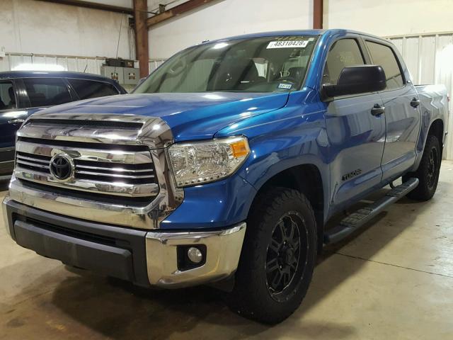 5TFEM5F12HX114172 - 2017 TOYOTA TUNDRA CRE BLUE photo 2