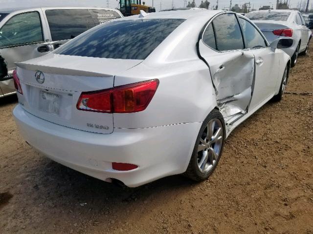 JTHBK262395105024 - 2009 LEXUS IS 250 WHITE photo 4