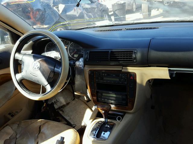 WVWRH63B91P098809 - 2001 VOLKSWAGEN PASSAT GLX 蓝色 照片 9