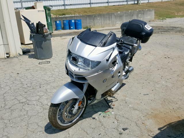 WB10499A72ZE85305 - 2002 BMW R1150 RT SILVER photo 2