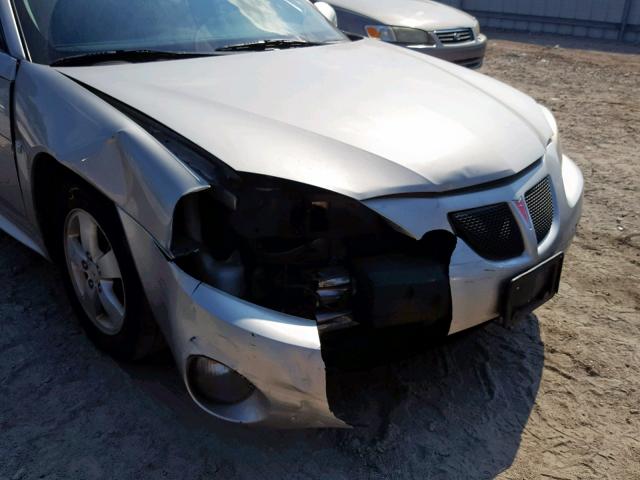 2G2WP552971112330 - 2007 PONTIAC GRAND PRIX SILVER photo 9