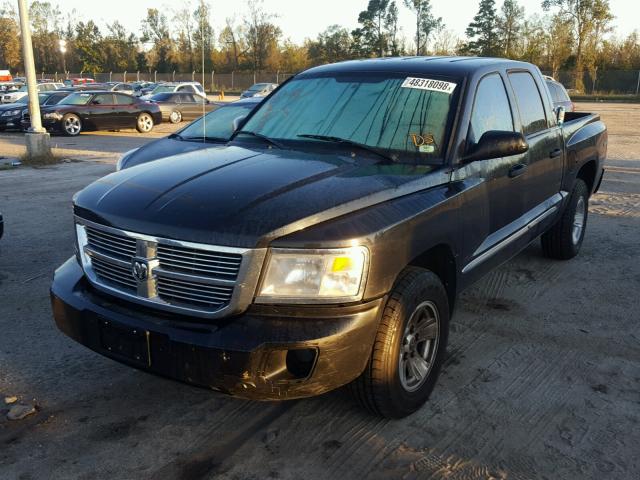 1D7HW58N28S634639 - 2008 DODGE DAKOTA QUA BLACK photo 2