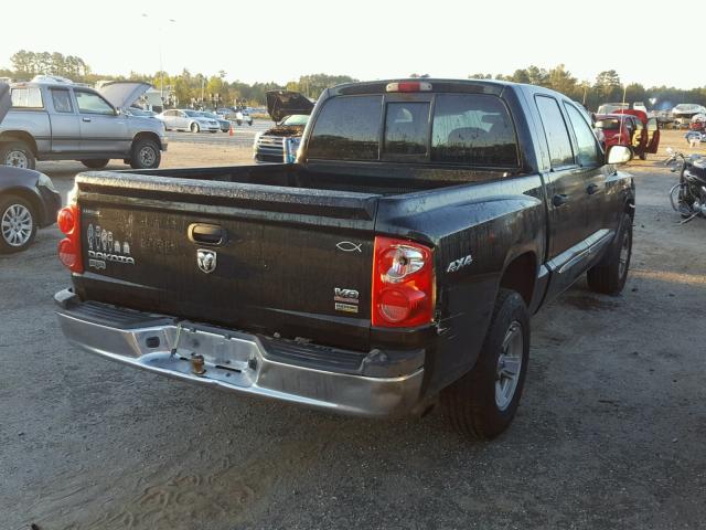 1D7HW58N28S634639 - 2008 DODGE DAKOTA QUA BLACK photo 4